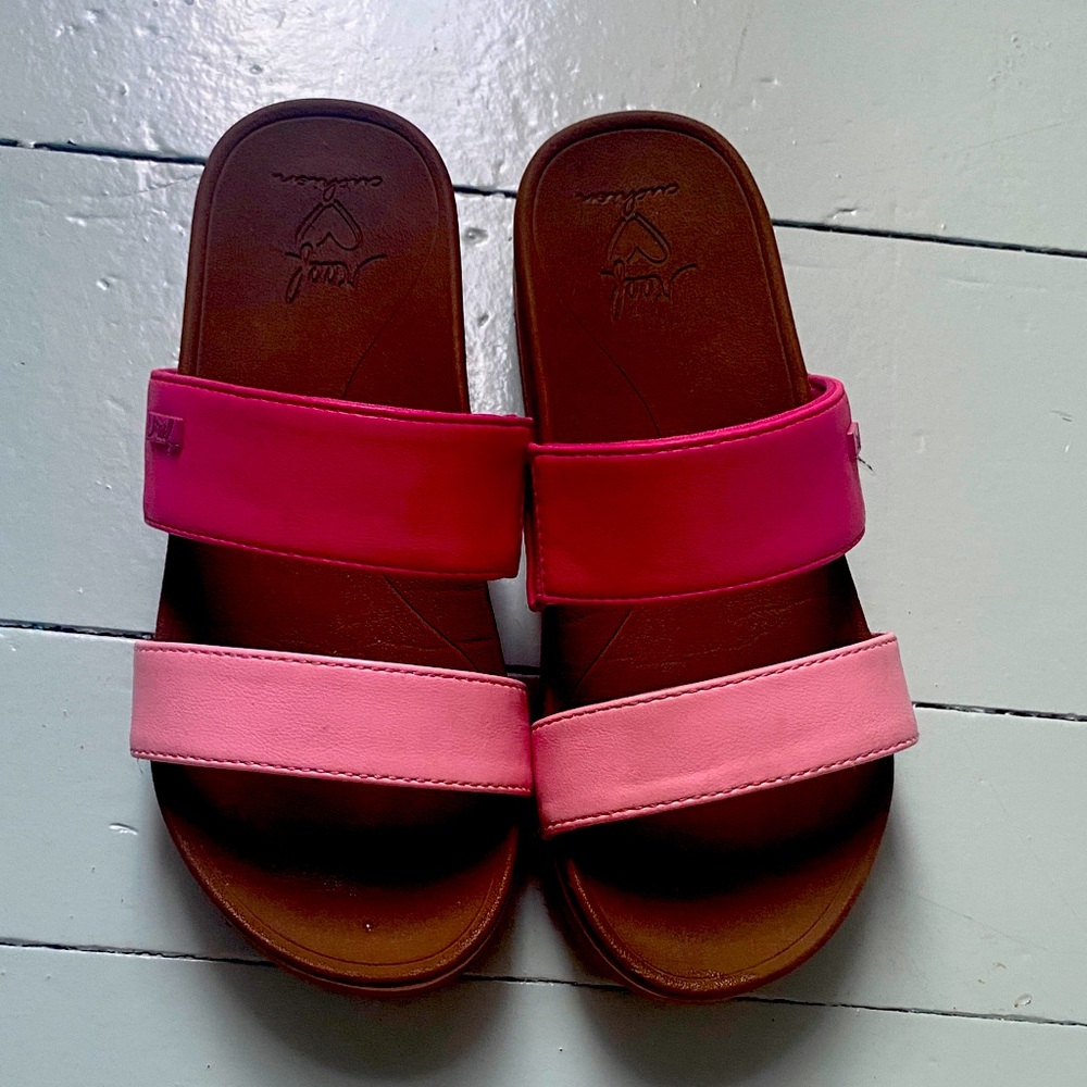 Pink Reef Sandals for kids